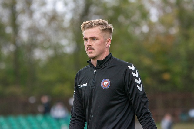 也归功于教 也归功于教